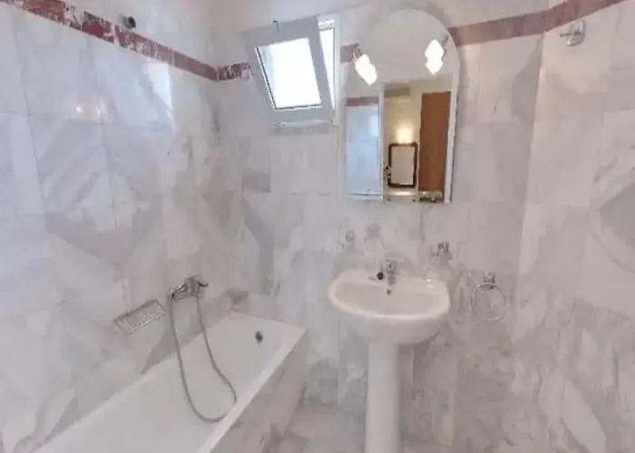 Otel Tarra Seaside Hanya