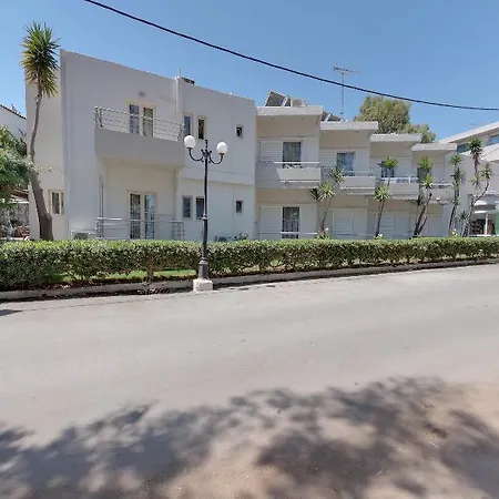 Tarra Seaside Отель