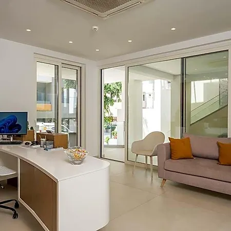 Hotel Tarra Seaside 4*