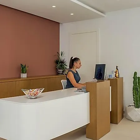 Hotel Tarra Seaside 4*