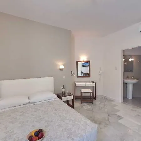 Hotel Tarra Seaside