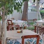 Tarra Seaside Hotell 4*
