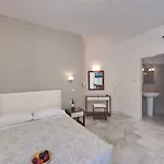 Hotell Tarra Seaside