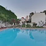Tarra Seaside 4*